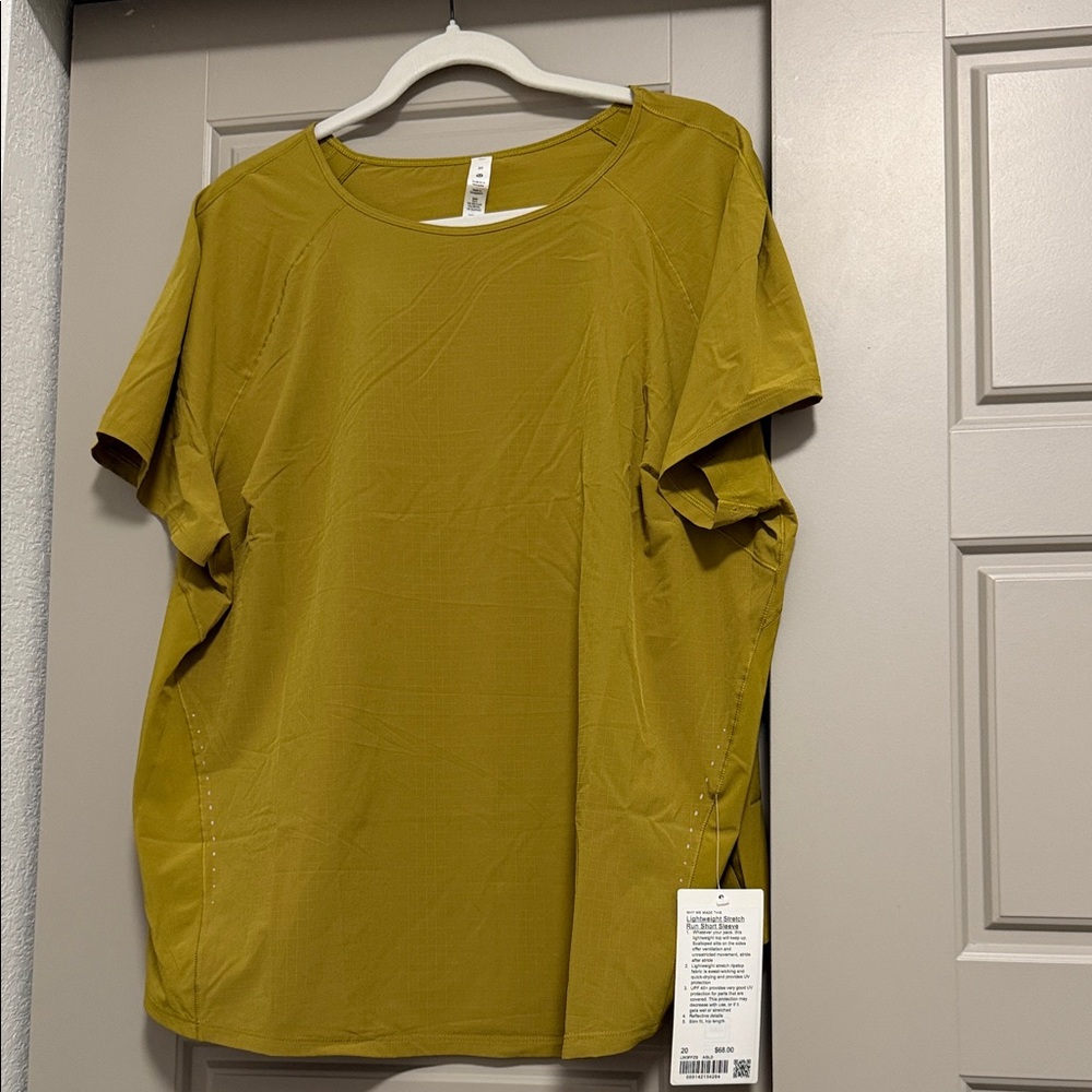 Lululemon Lightweight Stretch Run Short Sleeve